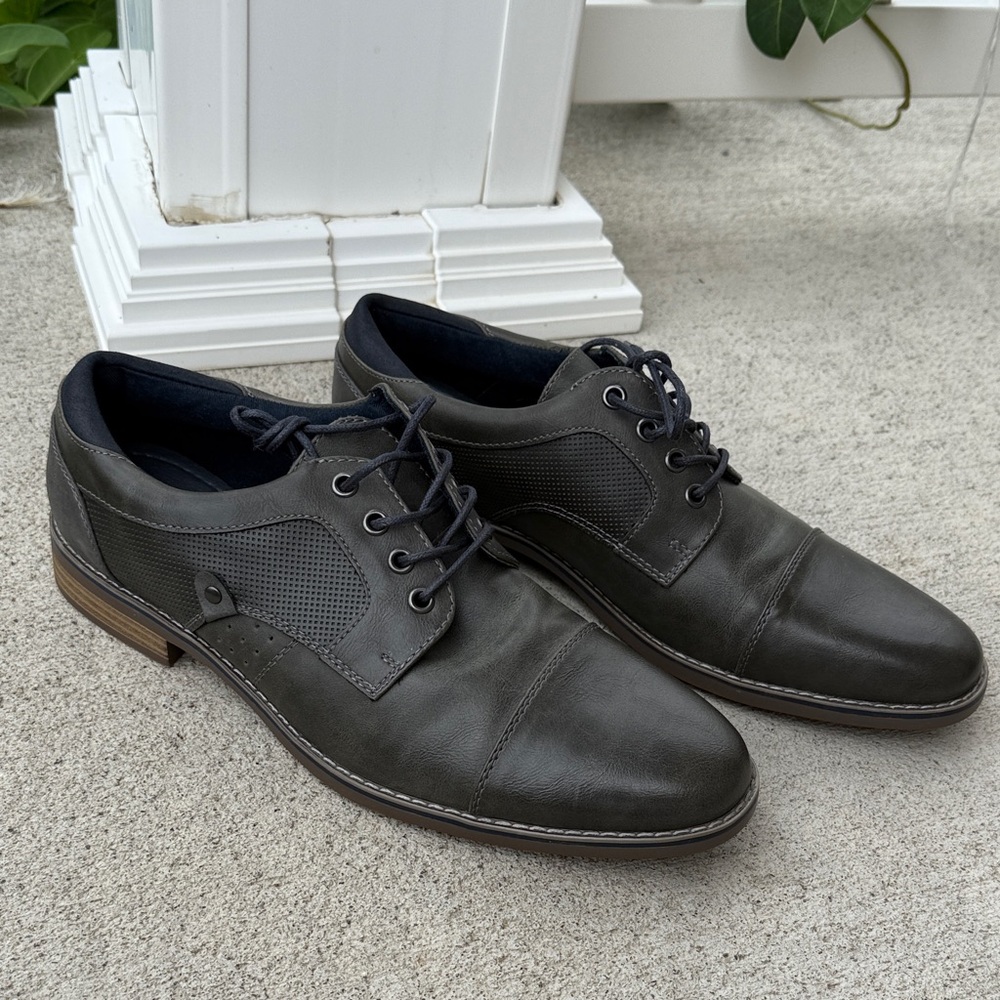 Grey like new dress shoes